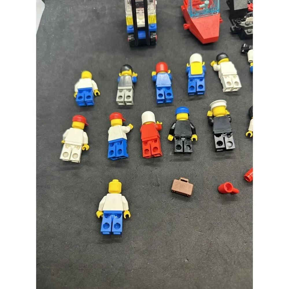 Vintage Lego‎ Minifigure Lot Space Town Late 80's Early 90's Misc Items